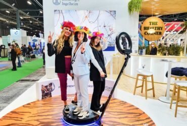 Hire Video & Photo Booth with Camera 360° Al Barsha Dubai